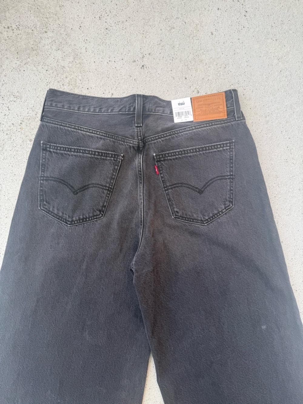 NWT Levi's Black Washed XL Flood Denim Jeans Size 30 x 32 - Picture 9 of 9